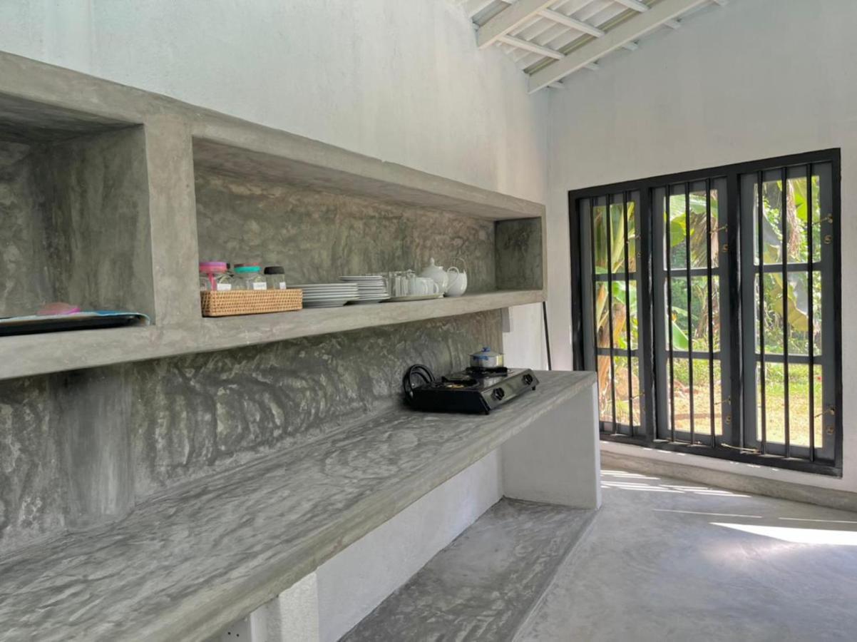 Abundia Unawatuna Luaran gambar